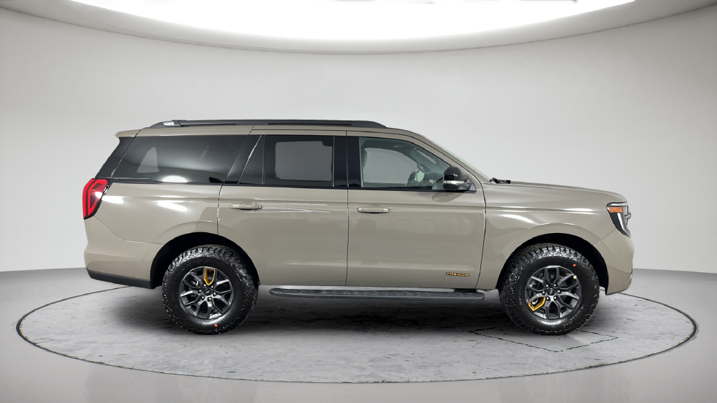 New 2027 Marsh Gray Ford Tremor® image 6