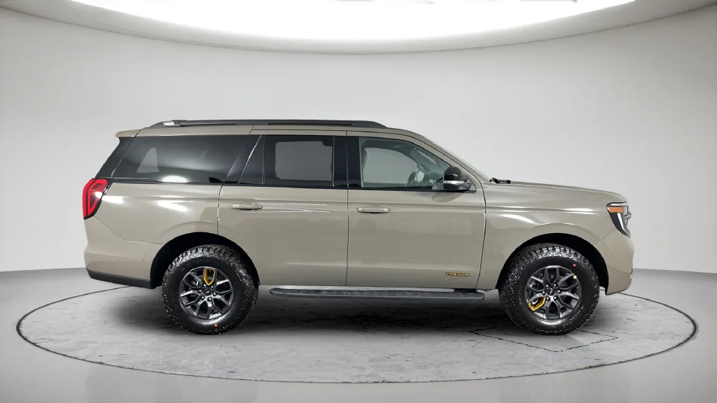 New 2027 Gray Ford Tremor image 6