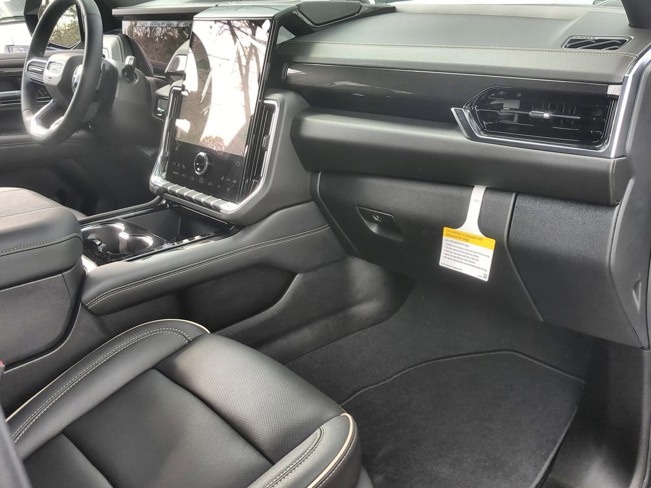 New 2026 Sterling Metallic GMC Elevation image 29