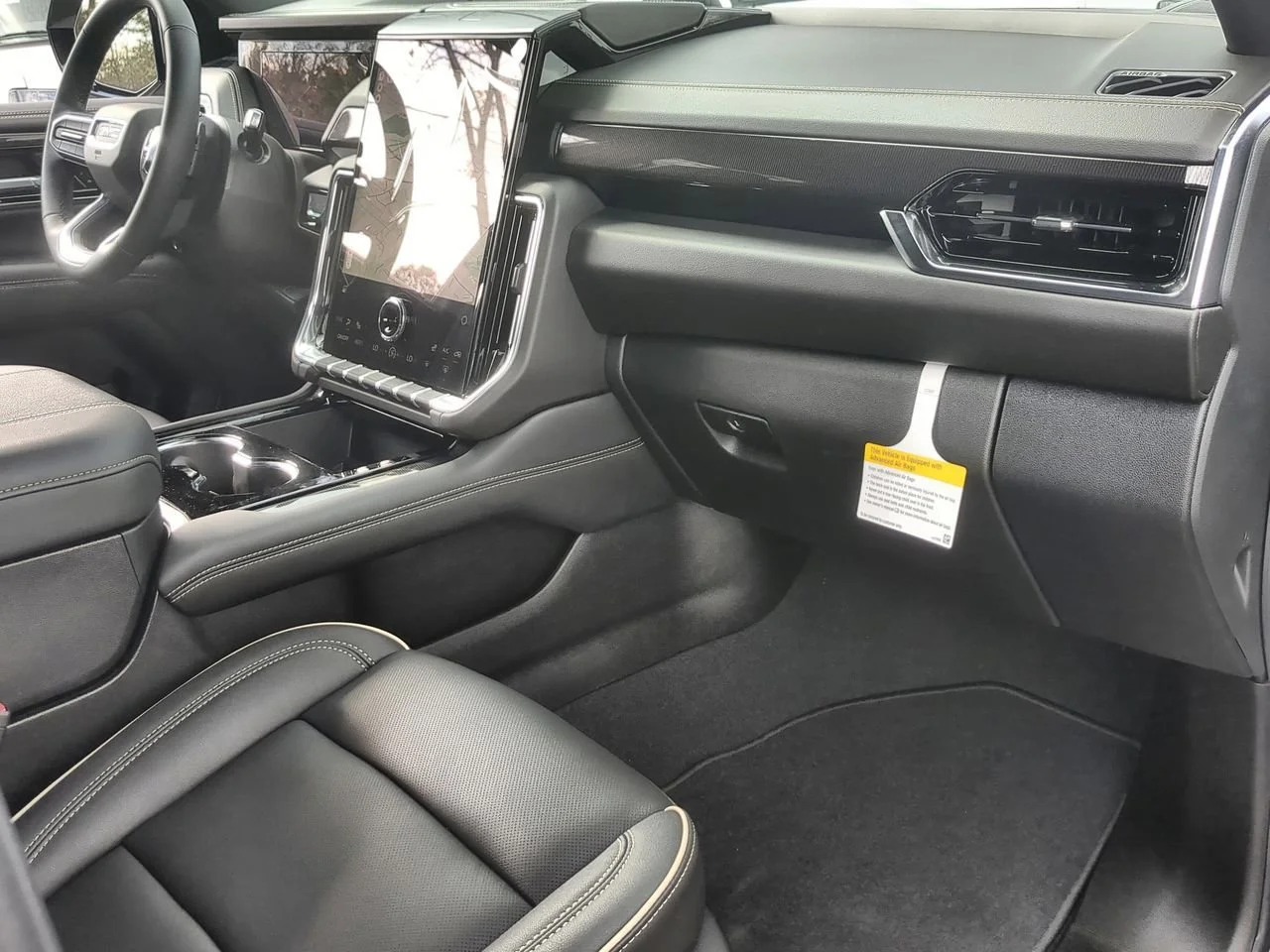 New 2026 Sterling Metallic GMC Elevation image 29
