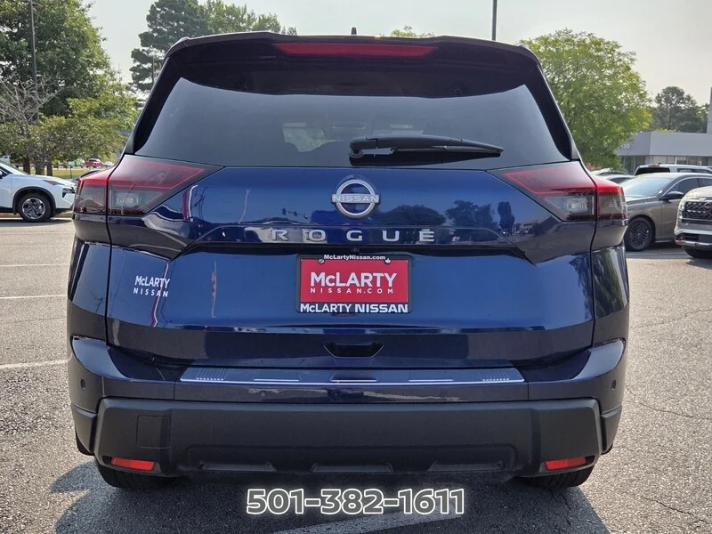 Used 2026 Deep Ocean Blue NISSAN FWD SV *LTD AVAIL* image 4
