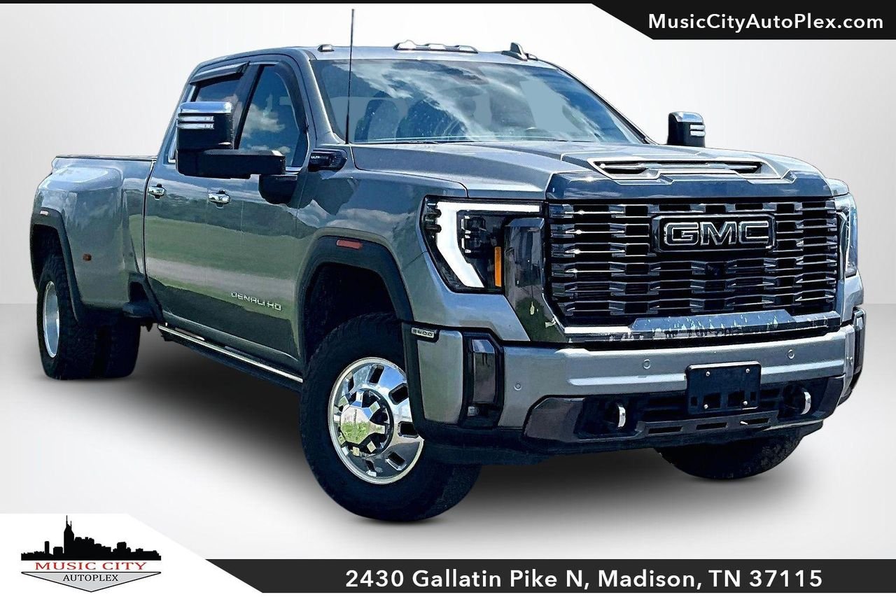 2024 GMC Sierra Denali Ultimate 4WD Crew Cab Long Box DR's photo