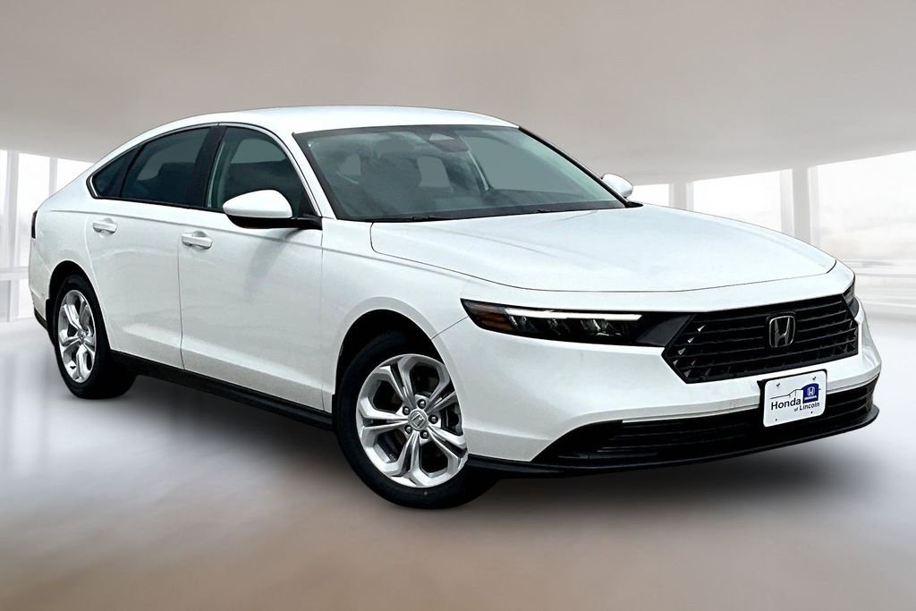 New 2026 Platinum White Pearl Honda LX image 2