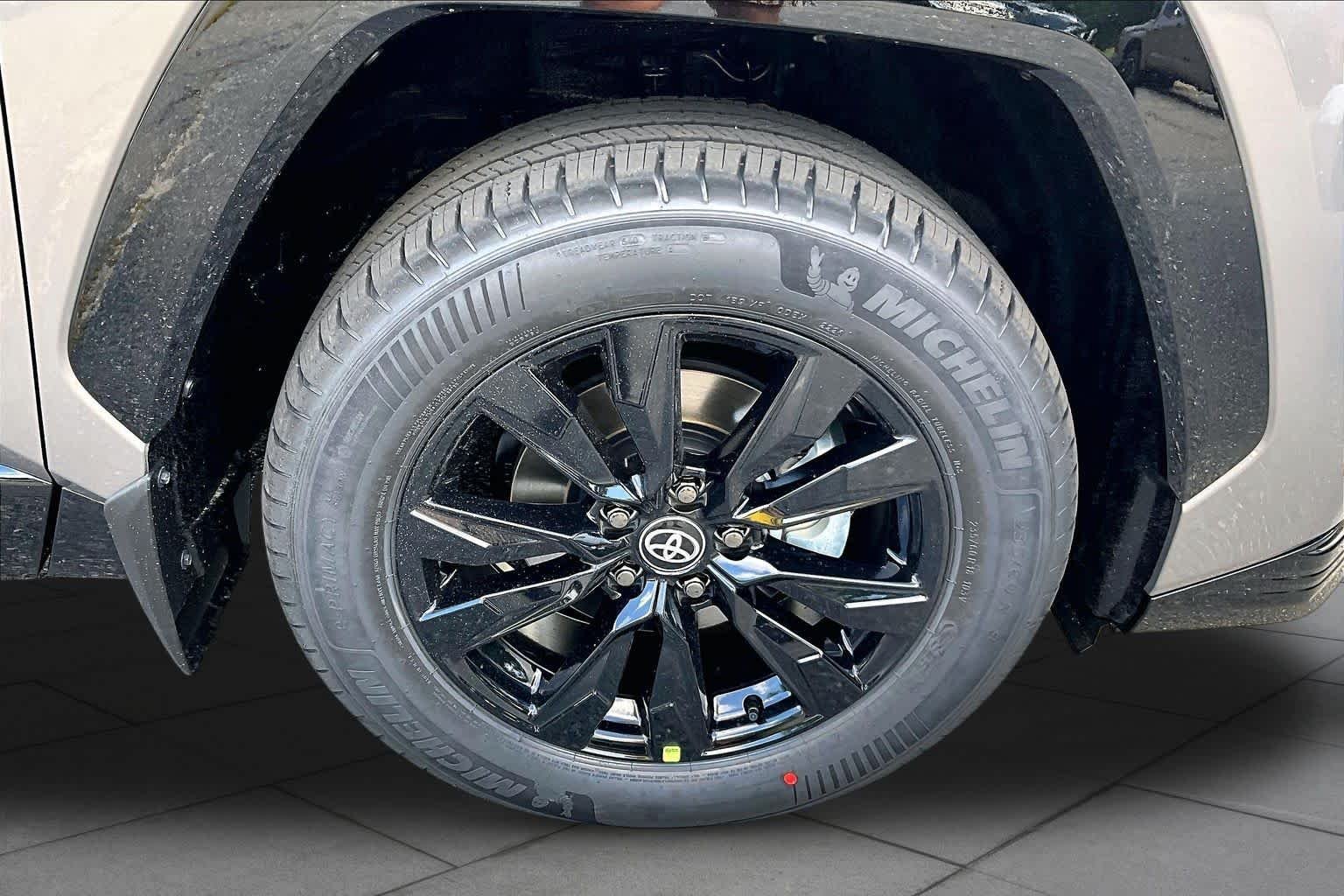 New 2026 Meteor Shower Toyota SE image 12