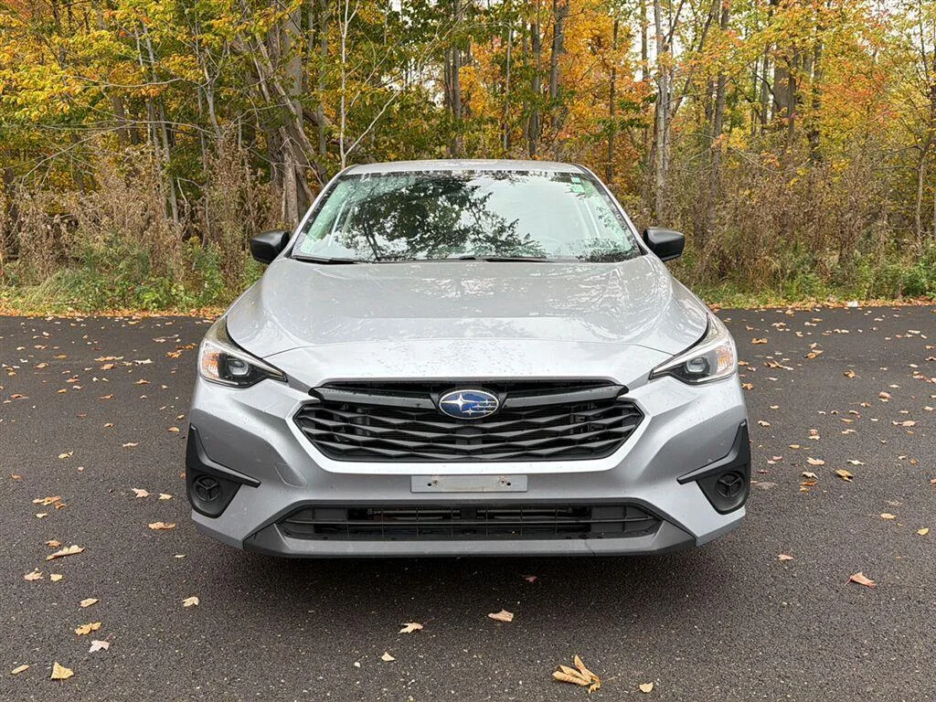 Used 2024 Ice Silver Metallic Subaru Base image 13