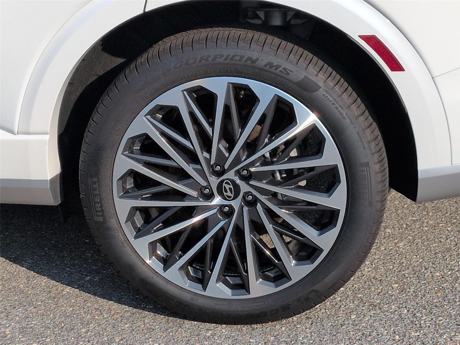 Used 2026 Creamy White Pearl Hyundai Calligraphy image 11