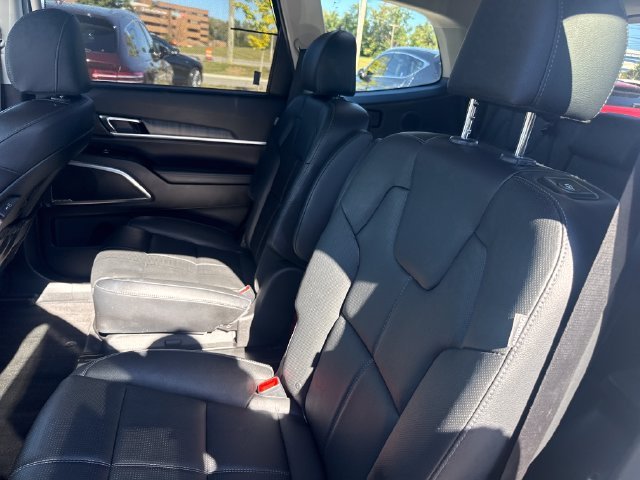 Used 2024 Silver Kia SX image 14