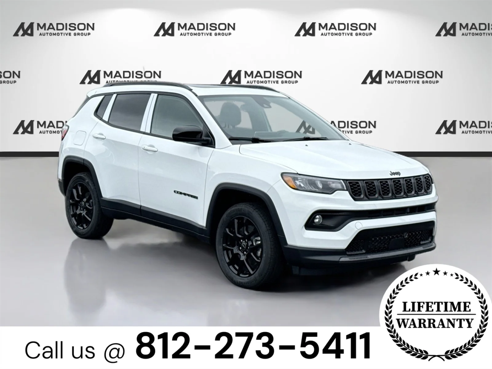 New 2026 Bright White Clearcoat Jeep Latitude Altitude image 3