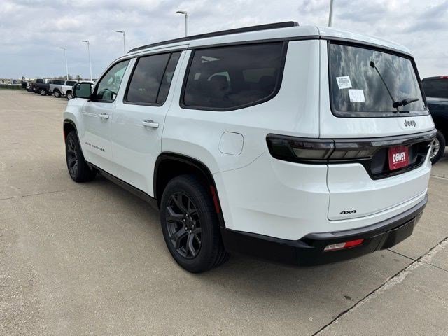 New 2026 Bright White Clear-Coat Exterior Paint Jeep Limited Altitude image 4