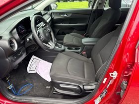 Used 2020 Currant Red Kia LXS image 9