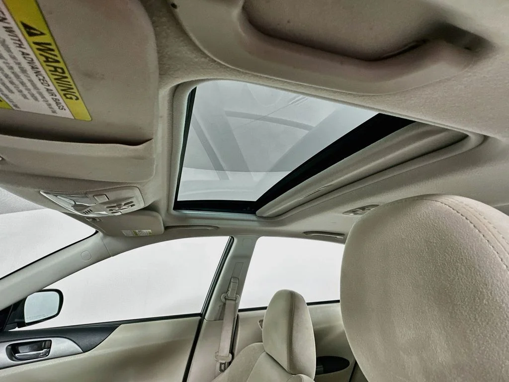 Used 2011 Obsidian Black Pearl Subaru 2.5i image 21