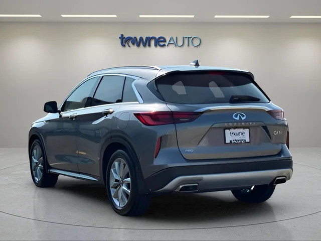 Used 2022 Gray INFINITI ESSENTIAL image 3