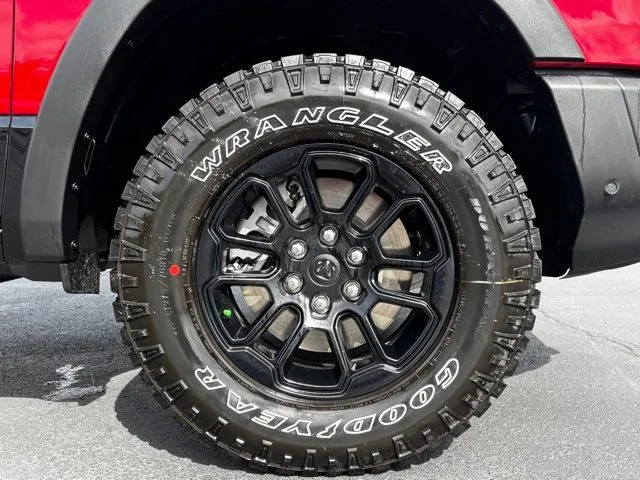 New 2026 Molten Red Pearl-Coat Exterior Paint RAM Rebel image 10