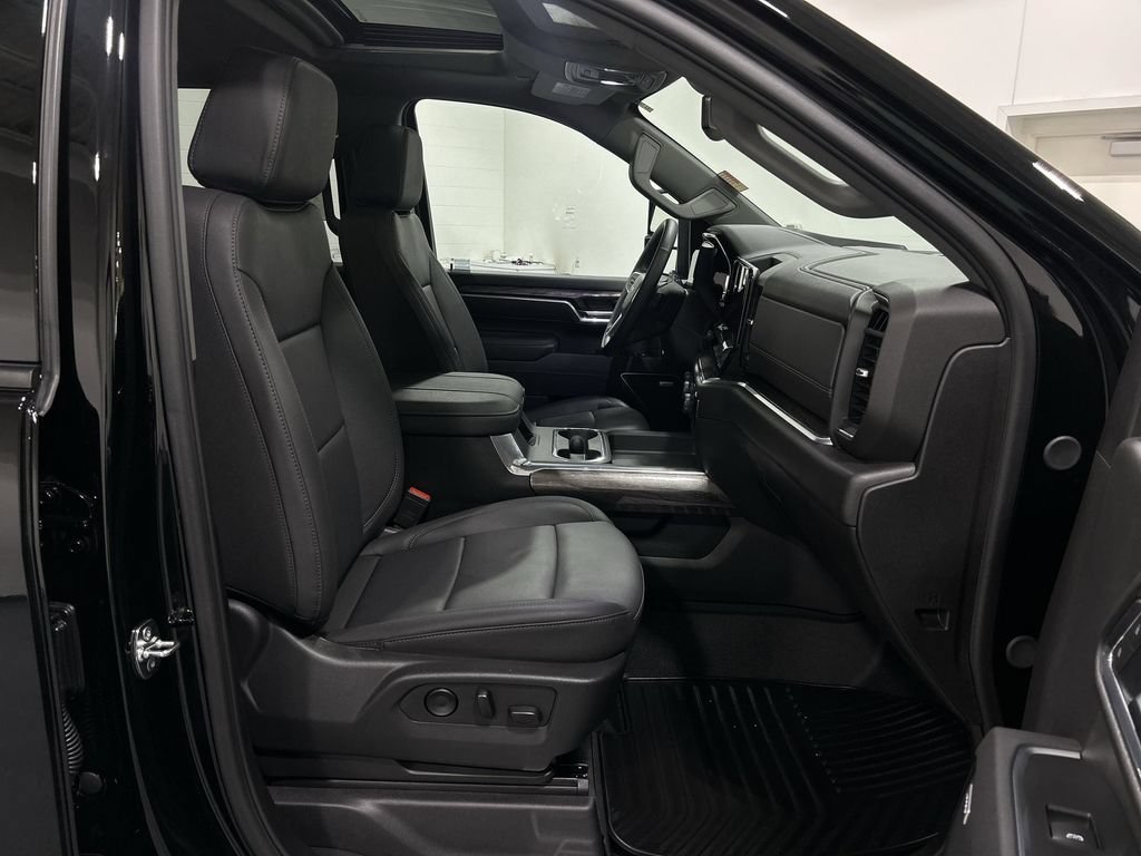 Used 2026 Black Chevrolet LTZ image 26