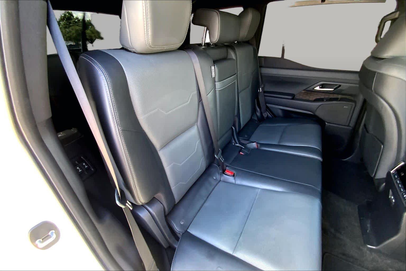 2024 Lexus GX Luxury - Photo 20