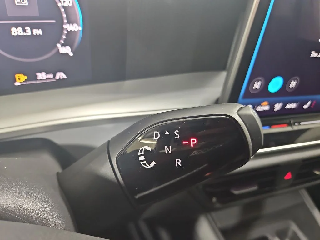 New 2026 Blue Volkswagen 2.0T SE image 23