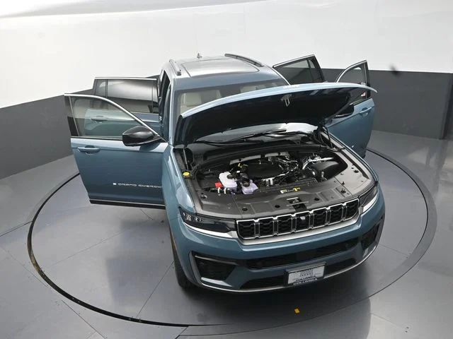 New 2026 Steel Blue Exterior Paint Jeep Limited image 31