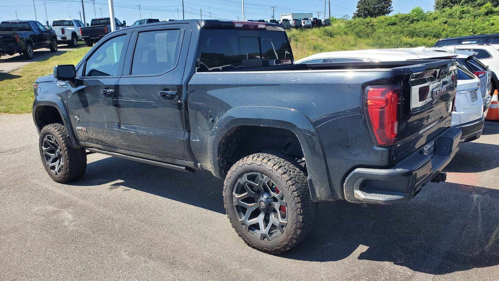 Used 2026 Onyx Black GMC AT4 image 8