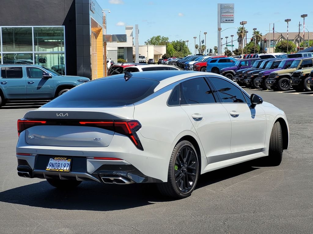 Used 2025 Gray Kia GT image 4