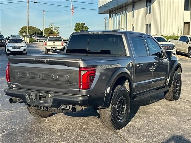 2024 Ford F-150 Raptor - Photo 12