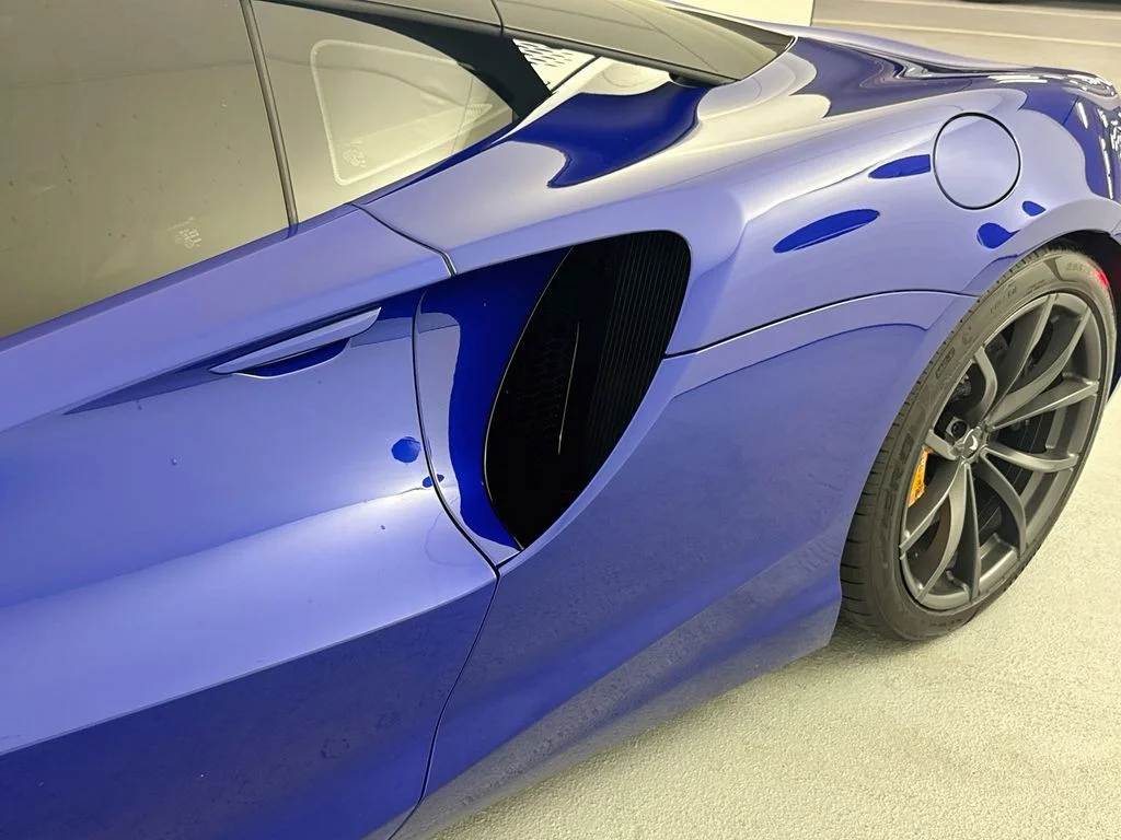 Used 2023 Blue McLaren  image 26