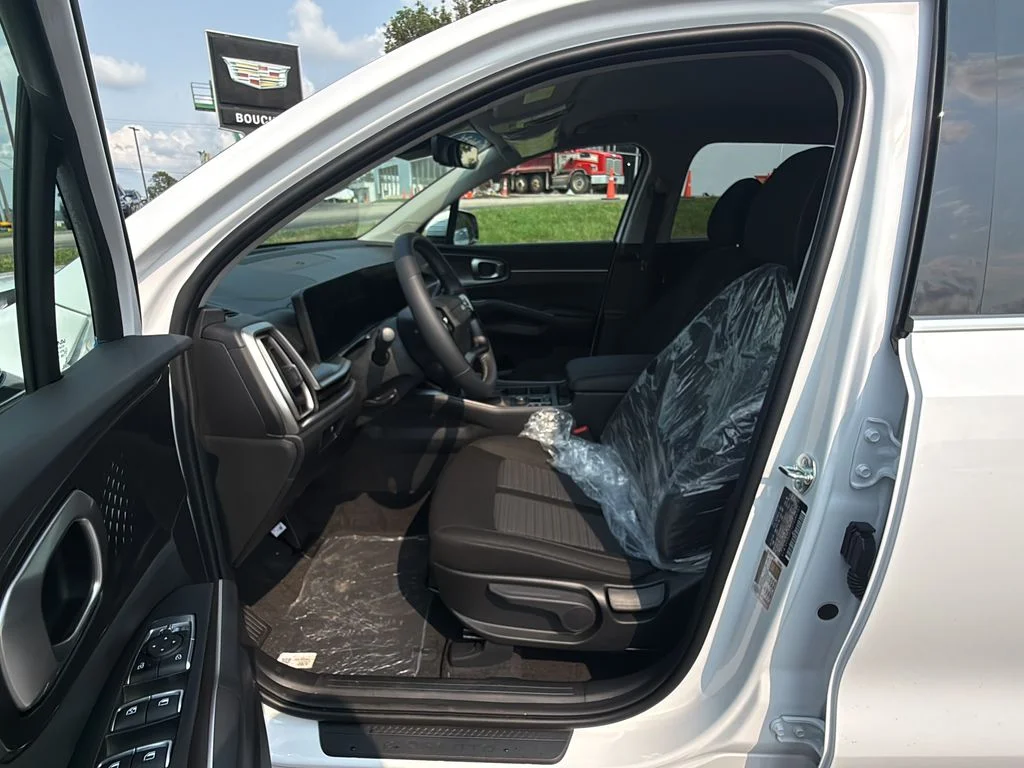 New 2026 Glacial White Pearl Kia LX image 10