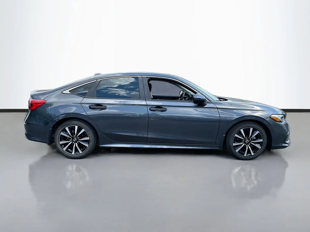 Used 2024 Meteorite Gray Metallic Honda EX image 4