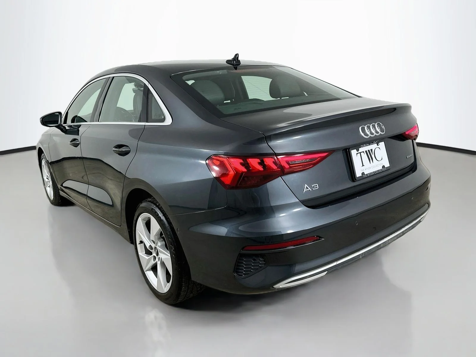 Used 2023 Gray Audi  image 7