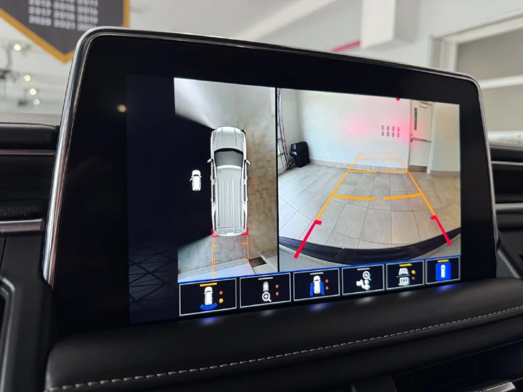 2023 GMC Yukon XL SLT - Photo 24