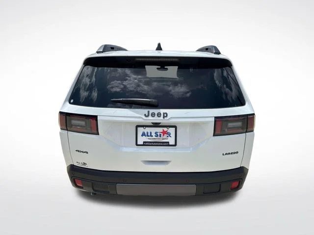 New 2026 Bright White Clear-Coat Exterior Paint Jeep Laredo image 7