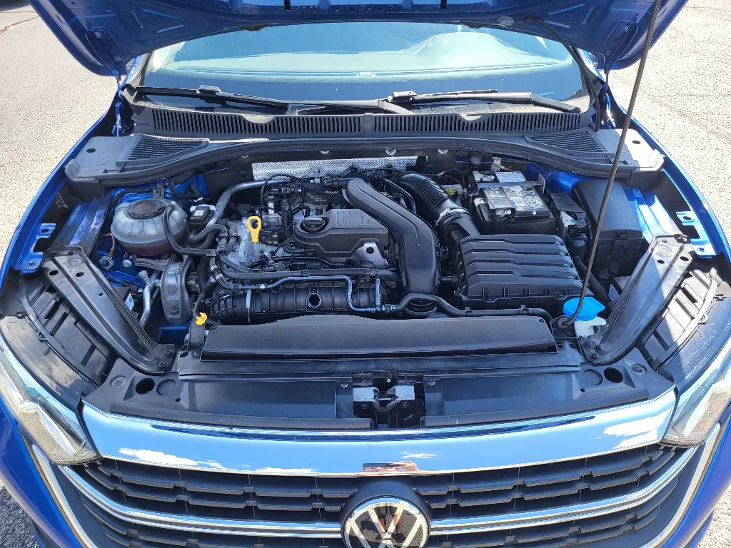 Used 2024 Deep Black Pearl Volkswagen SE image 26