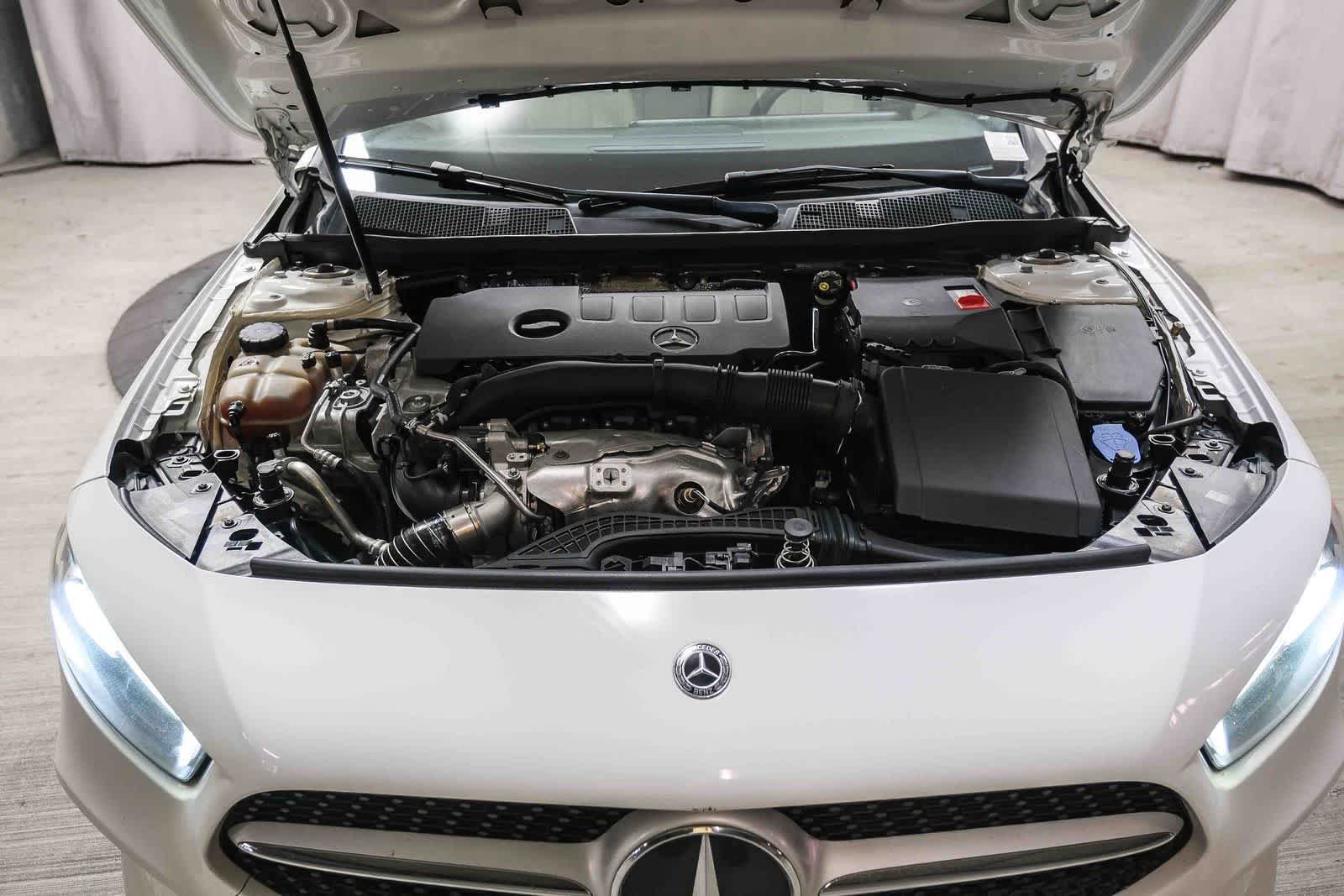 Used 2019 Polar White Mercedes-Benz A 220 image 29