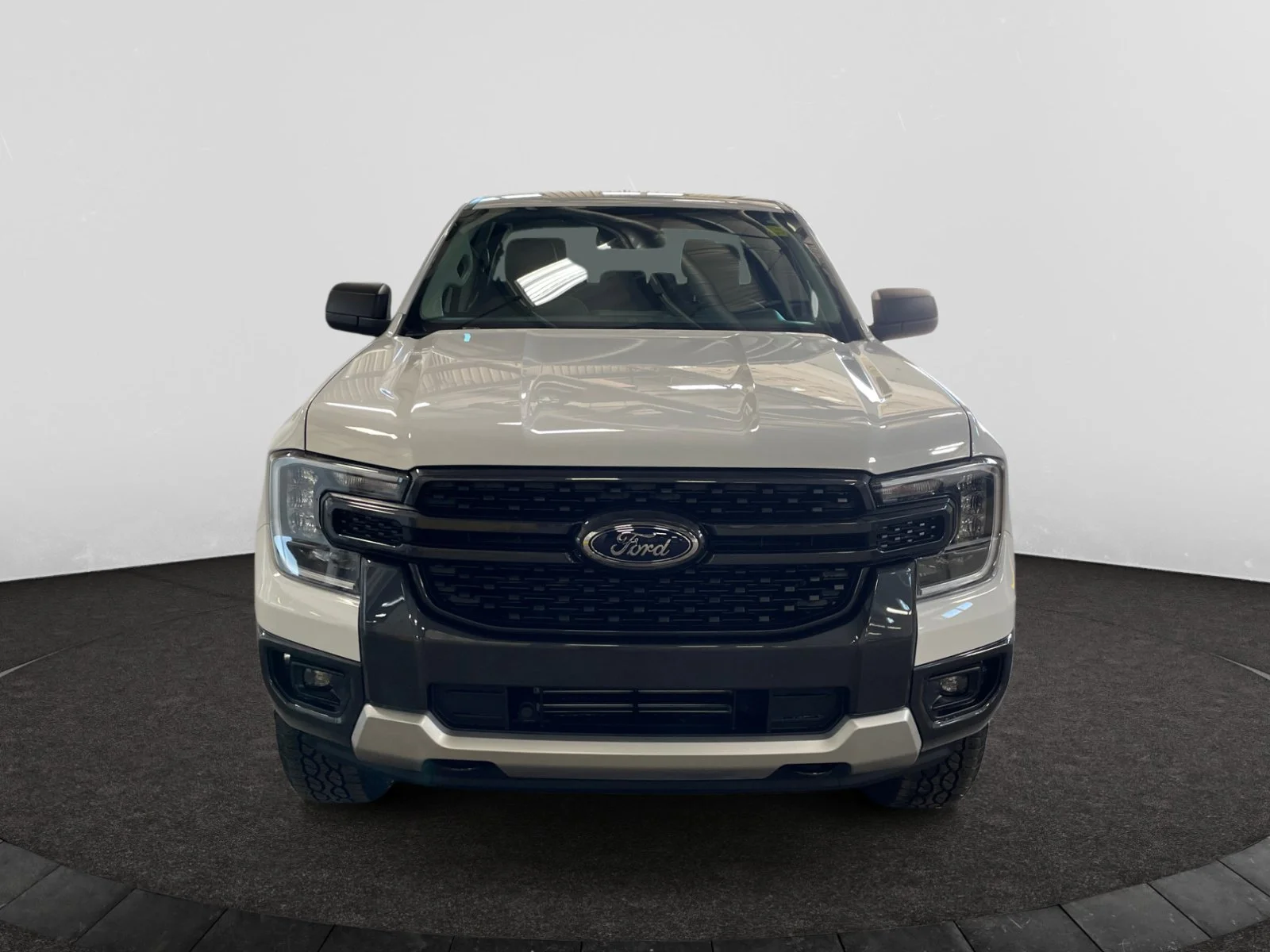 New 2026 Oxford White Ford XLT image 8