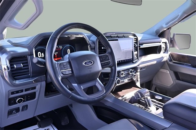 2023 Ford F-150 Lariat photo 3