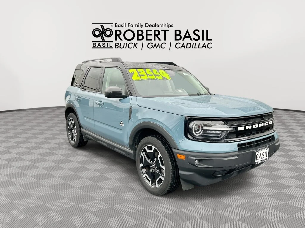 Used 2021  Ford Outer Banks image 2