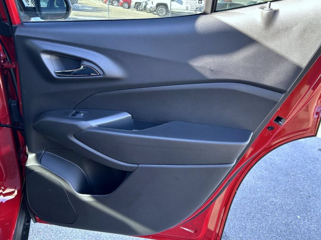 2026 Chevrolet Trax LT - Photo 19