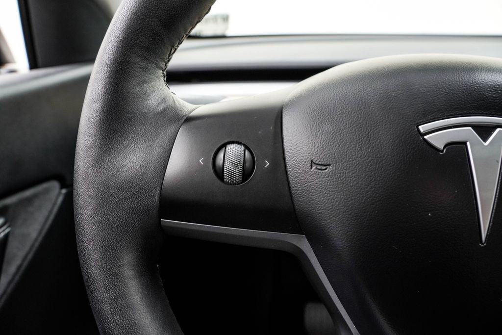 Used 2022 Black Tesla Long Range image 33