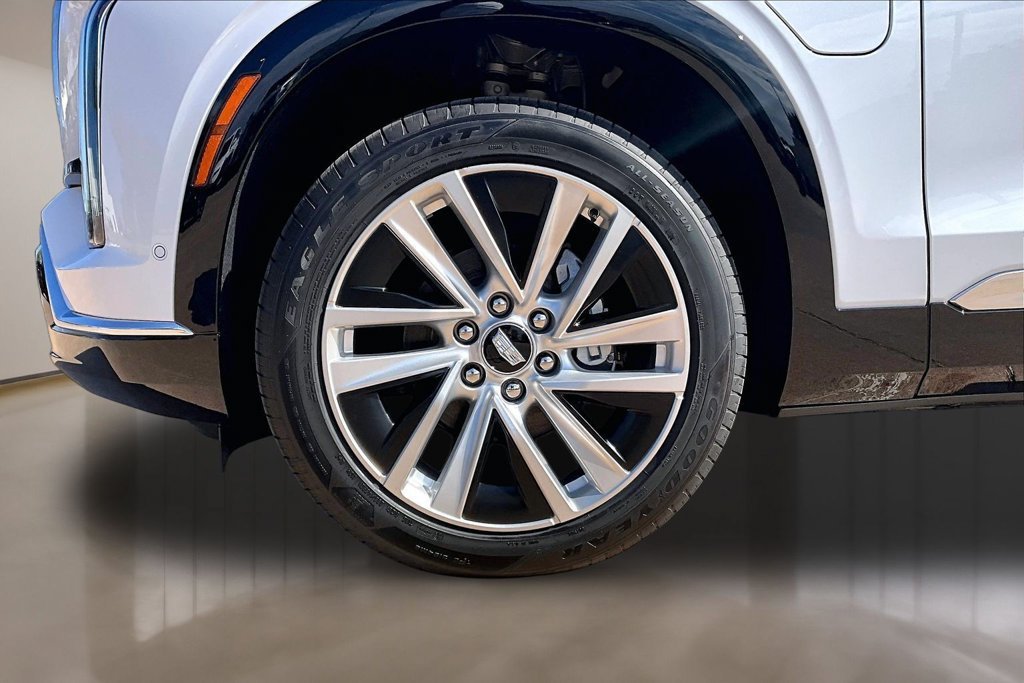2027 Cadillac VISTIQ Luxury - Photo 12