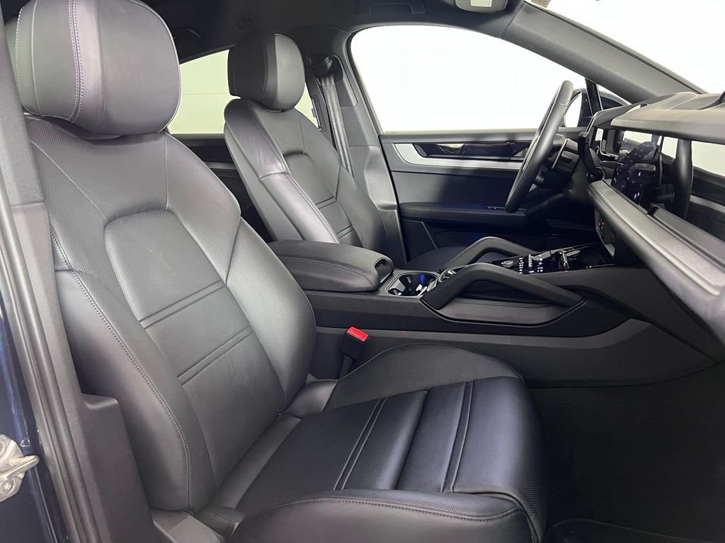 Certified Used 2024  Porsche  image 19