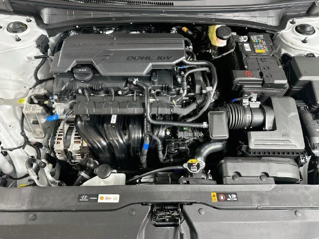 New 2026 White Hyundai SE image 21