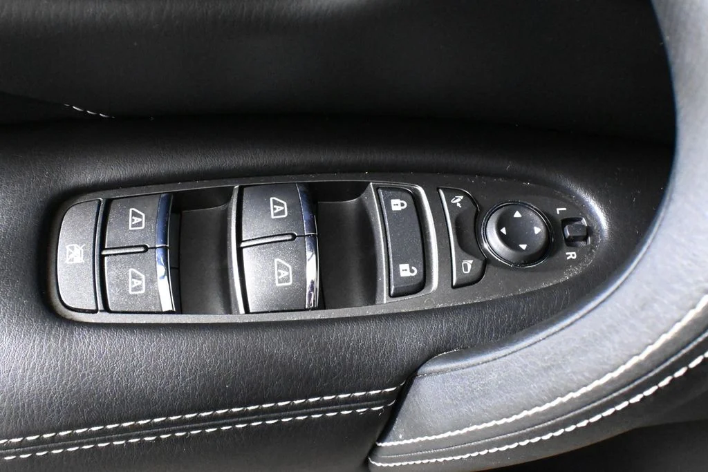 Certified Used 2023 Gray INFINITI Premium Select image 27