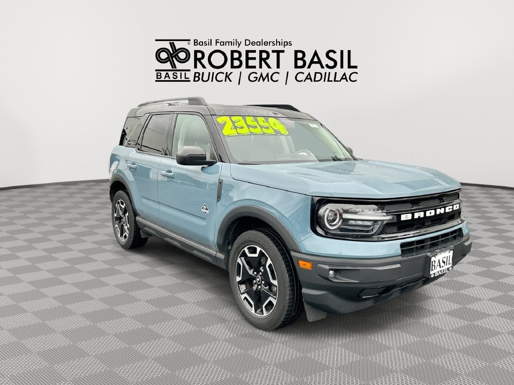 Used 2021  Ford Outer Banks image 2