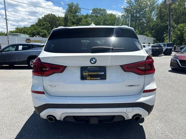 Used 2020 White BMW xDrive30i image 5