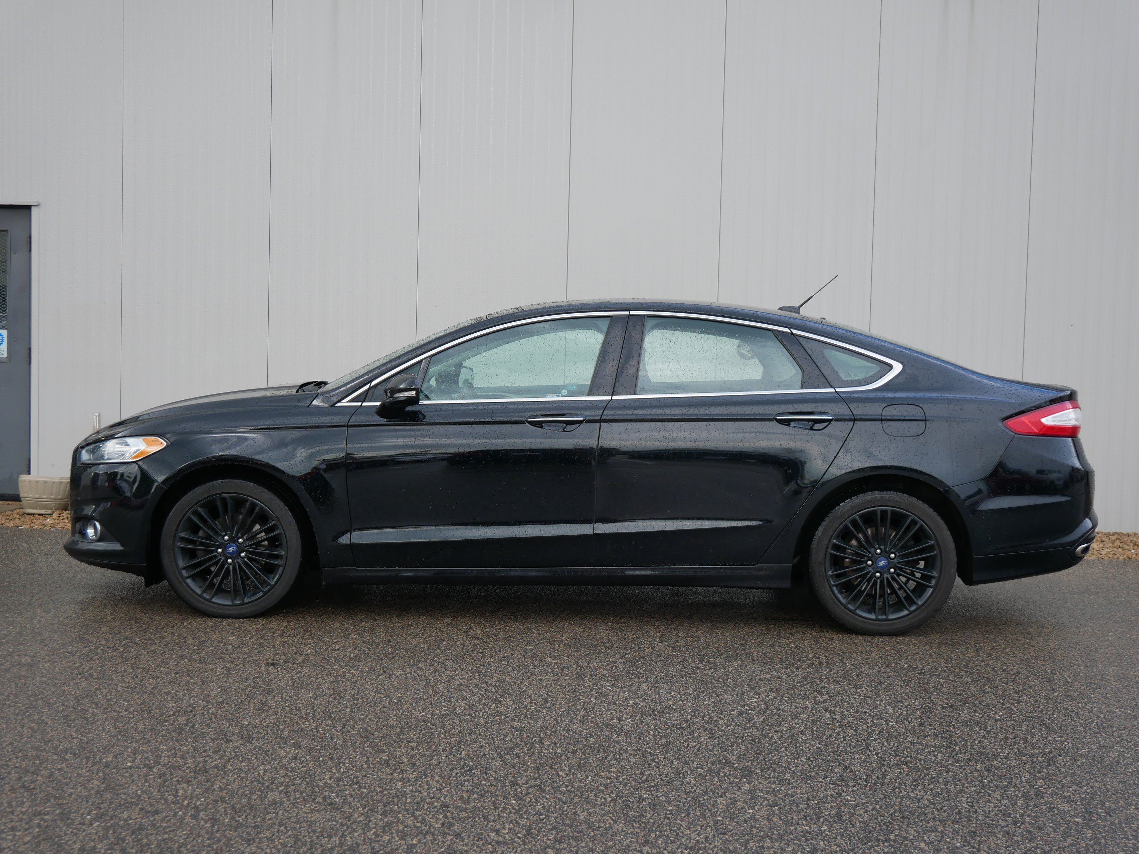 Used 2016 Ford Fusion SE with VIN 3FA6P0T9XGR355855 for sale in Hastings, Minnesota