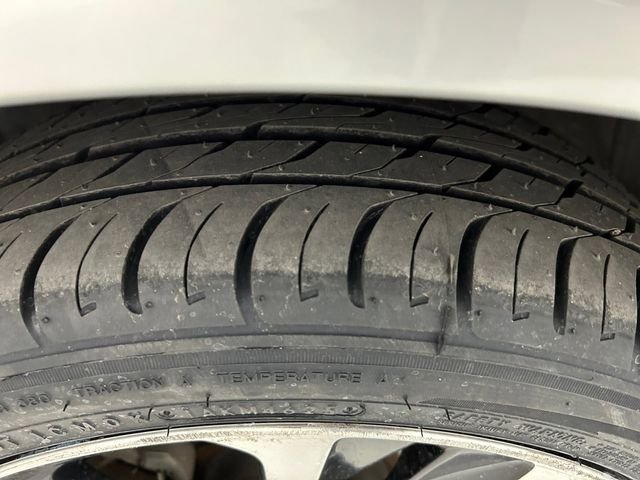Used 2019 Silver Toyota SE image 22