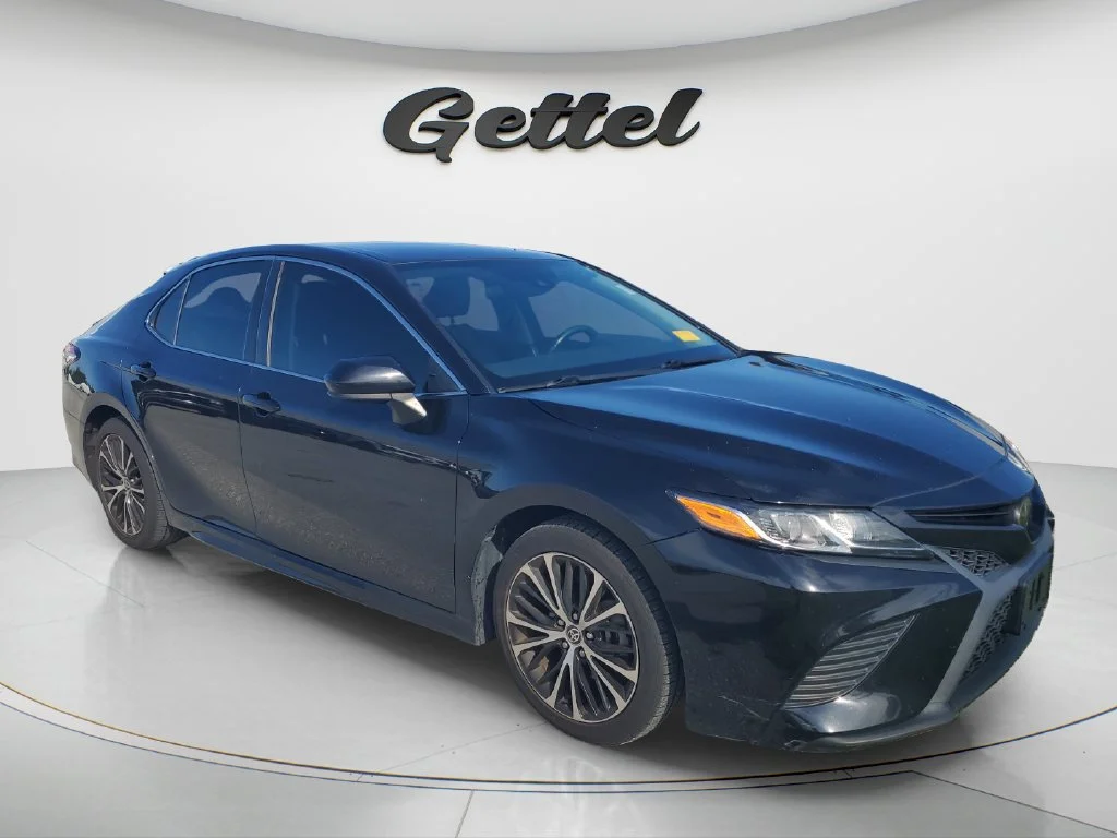 Used 2020 Toyota Camry SE with VIN 4T1G11AK4LU358440 for sale in Punta Gorda, FL