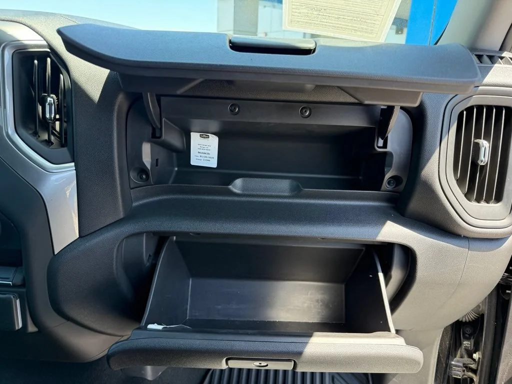 Used 2024 Black Chevrolet Custom image 16