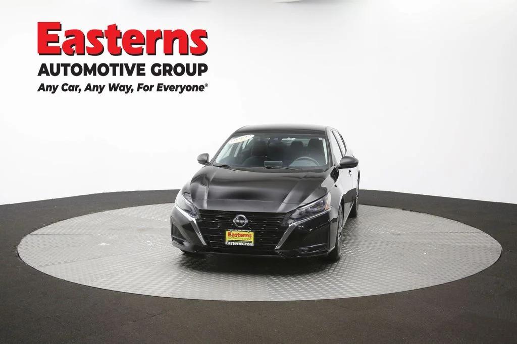 Used 2025 Black Nissan 2.5 SV image 51