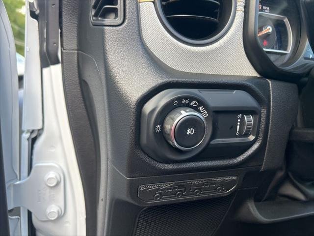 2025 Jeep Wrangler 4-Door Willys - Photo 36