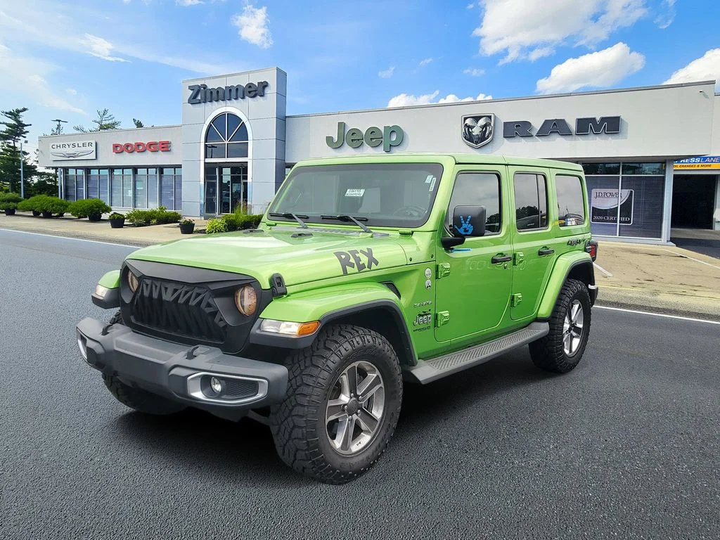 Used 2018 Green Jeep Unlimited Sahara image 2
